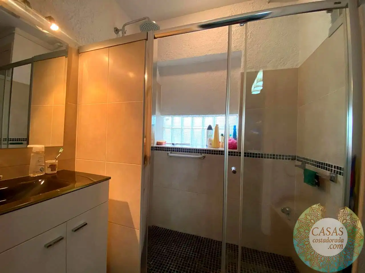 Bathroom of Houses for sale in L'Ametlla de Mar   with Private garden and Swimming Pool