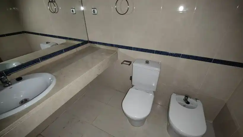 Badezimmer von Maisonette zum Verkauf in Sant Pere de Ribes mit Klimaanlage, Heizung und Privatgarten