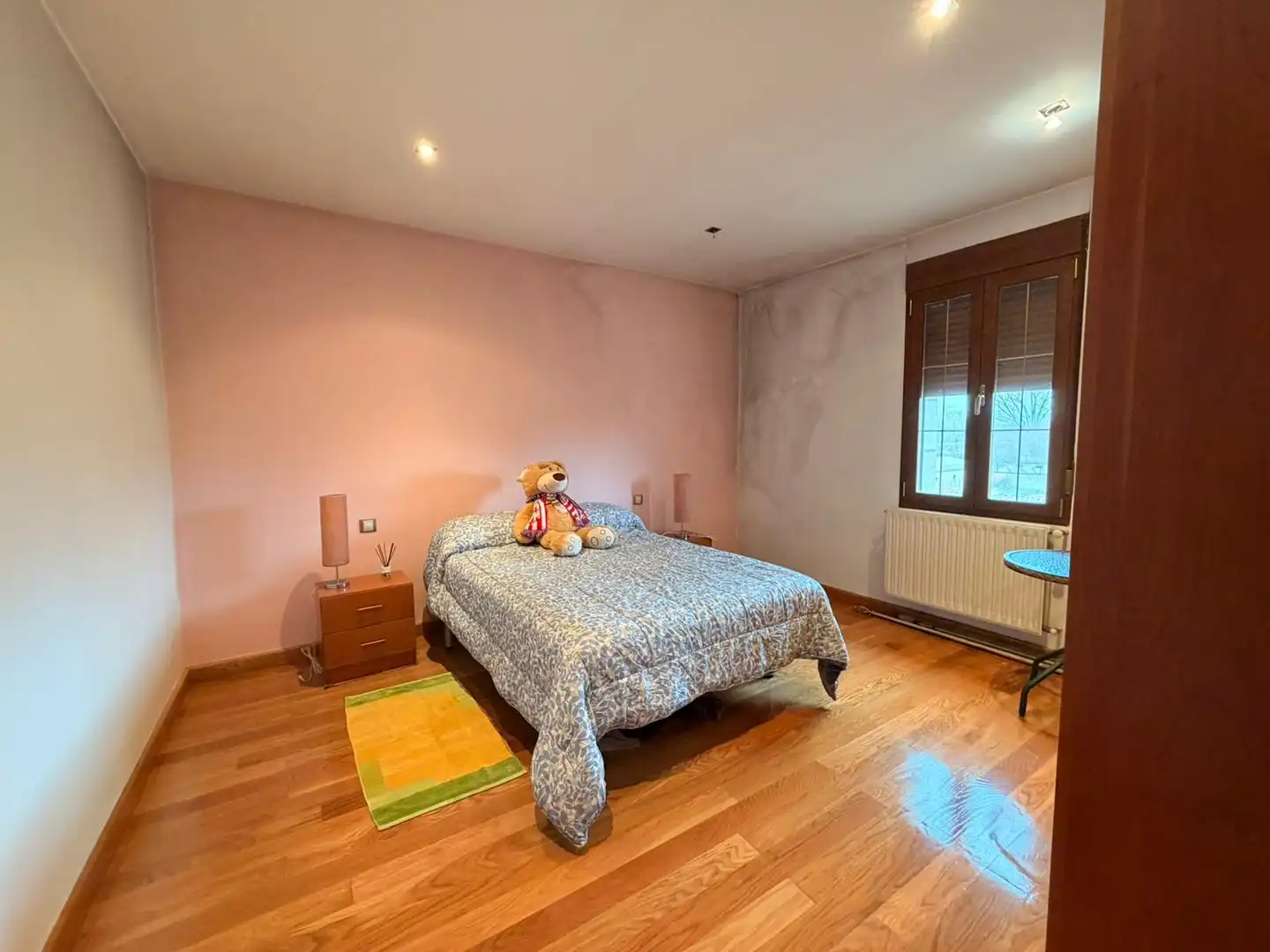 Habitación de Casa o chalet en venta en Cavia con Calefacción y Jardín privado