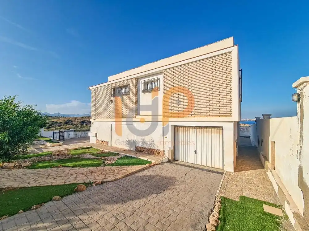 Vista exterior de Casa o chalet en venta en Águilas con Aire acondicionado, Jardín privado y Trastero