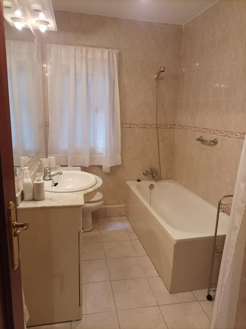 Flat for rent in Calle Tantín, Centro - Ayuntamiento