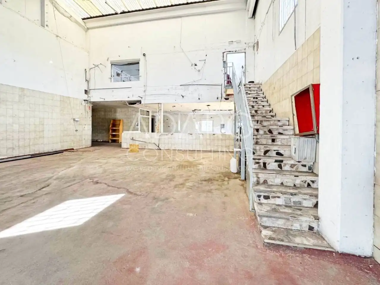 Nave industrial en venta en Madrid
