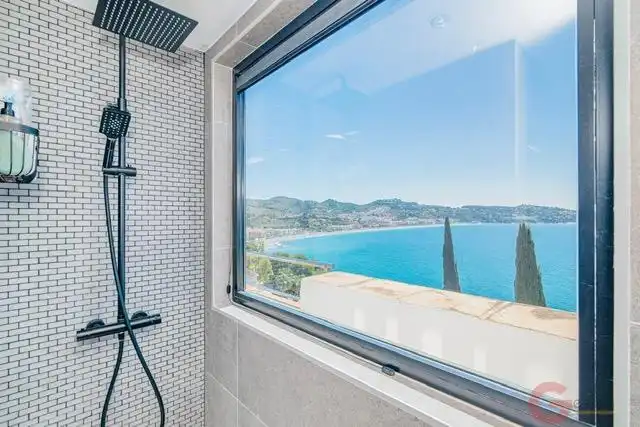 Houses for sale in Las Palomas