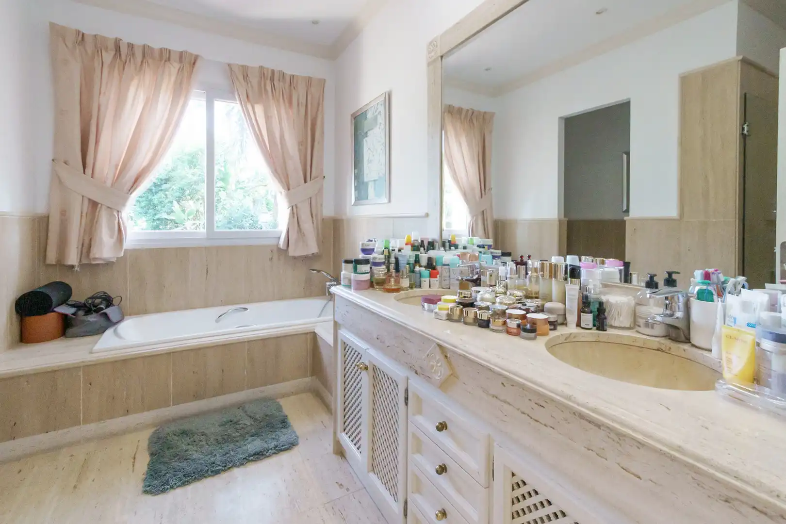Baño de Casa o chalet en venta en Marbella con Aire acondicionado, Jardín privado y Terraza