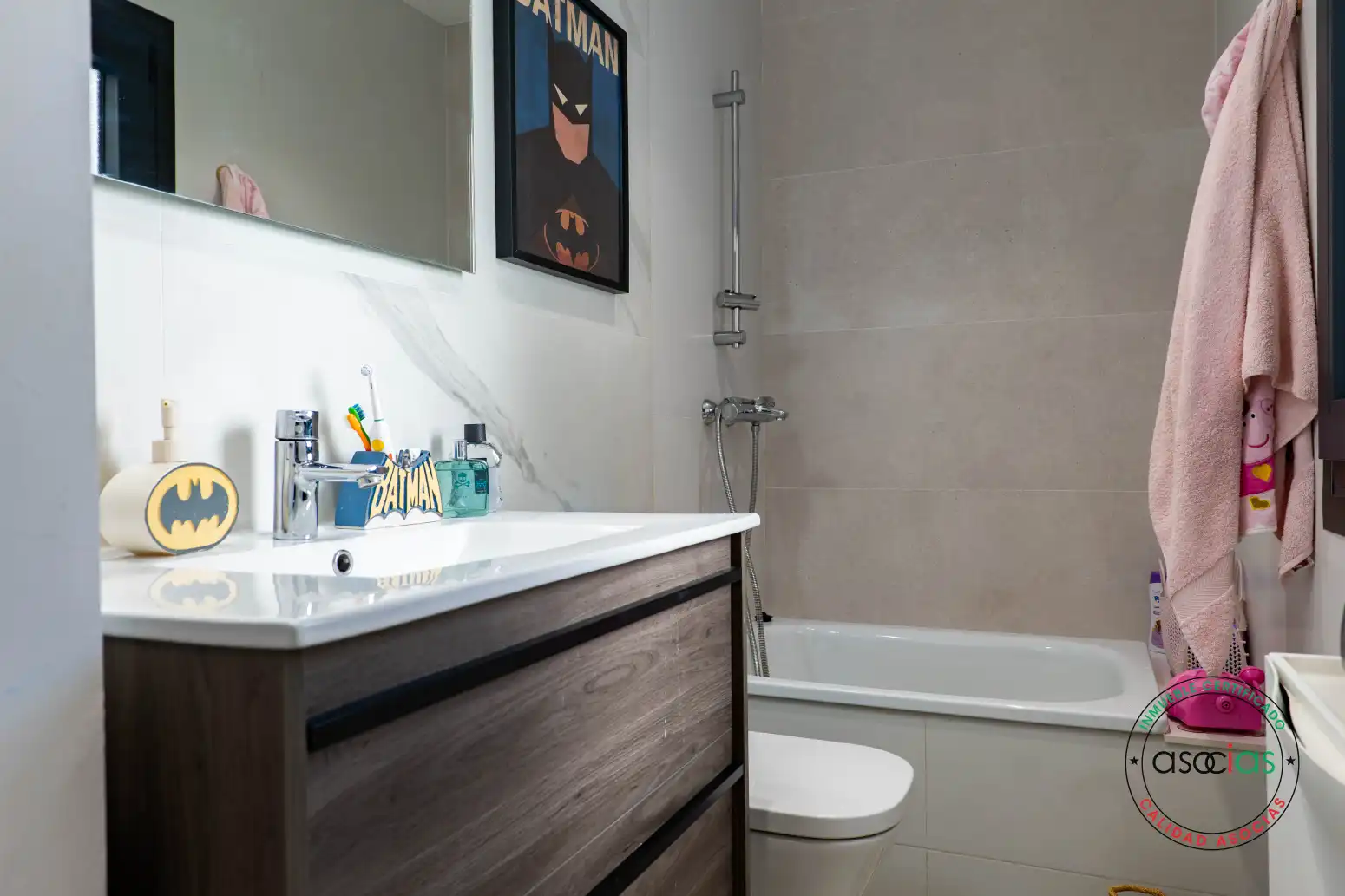 Baño de Piso en venta en Gijón  con Calefacción, Terraza y Trastero