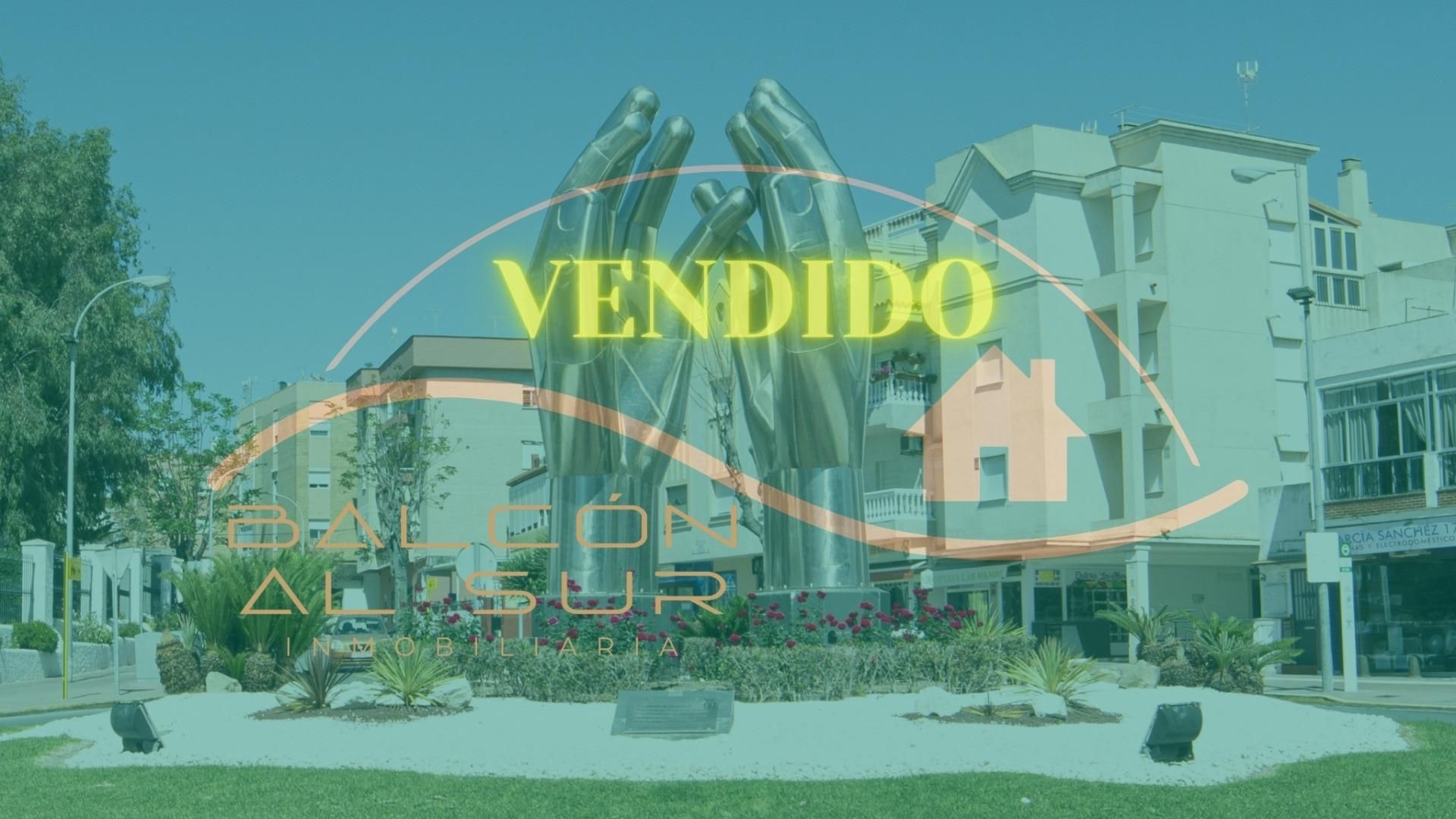 Vista exterior de Pis en venda en Rota amb Terrassa