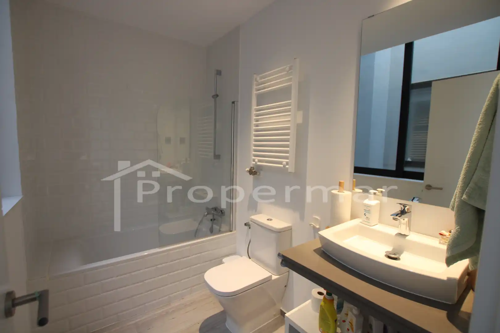 Bathroom of Detached homes for sale in Caldes d'Estrac  with Air Conditioner, Heating and Private garden