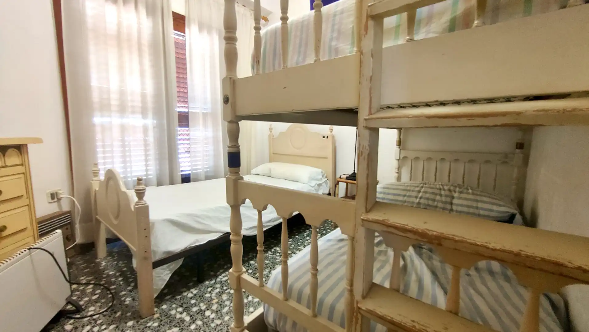 Dormitori de Casa o xalet en venda en Santa Pola amb Jardí privat, Terrassa i Traster