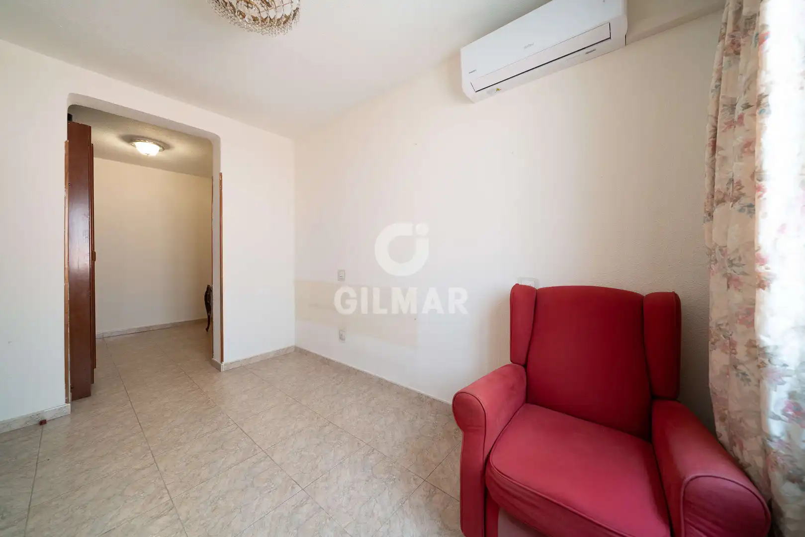 Piso en venta en Madrid con Calefacción y Trastero