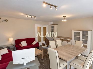 Flat with balcony for sale in L'Eixample