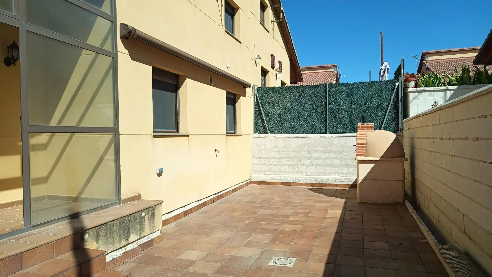 Terrassa de Casa adosada en venda en Segovia Capital amb Calefacció, Traster i Alarma