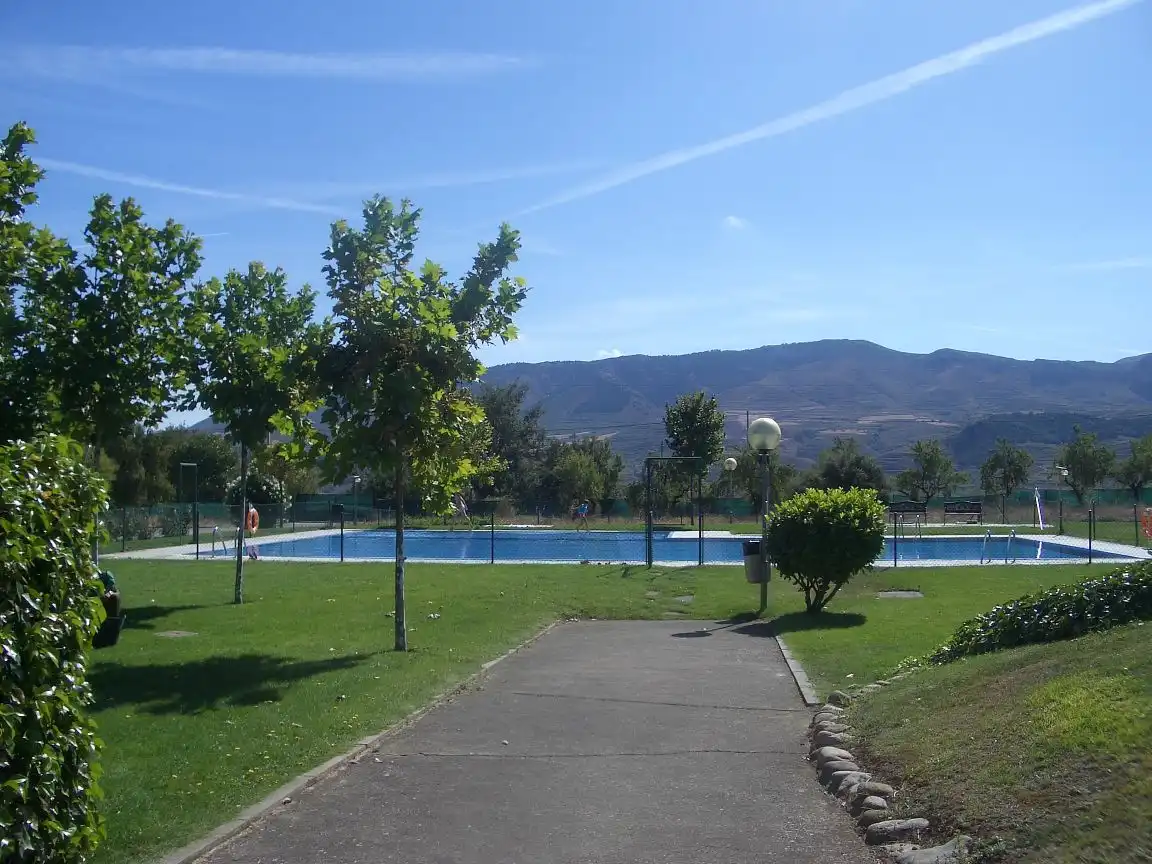 Piscina de Casa o xalet en venda en Nalda