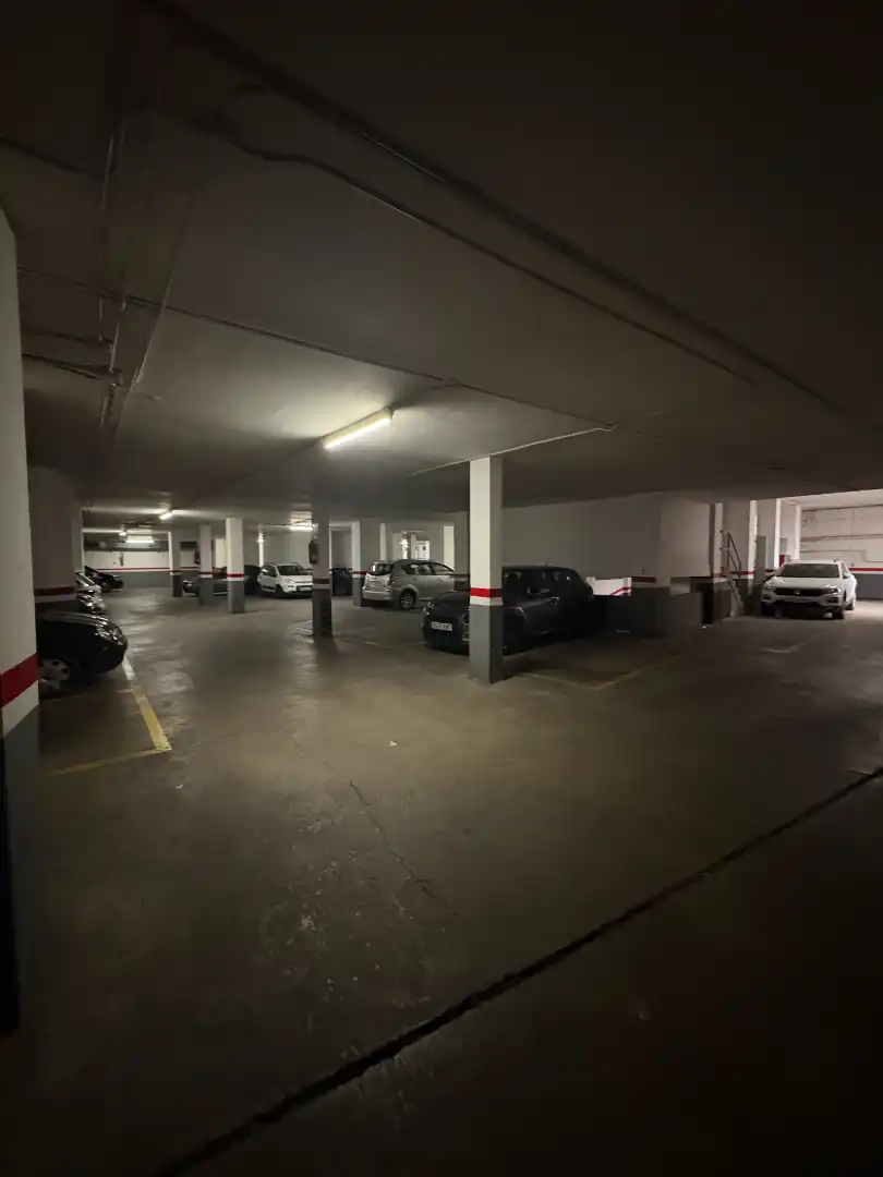 Parkplatz von Garage zum Verkauf in Barcelona