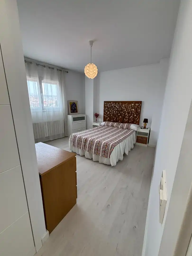 Bedroom of Flat for rent in Granada  with Air Conditioner, Heating and Terrace