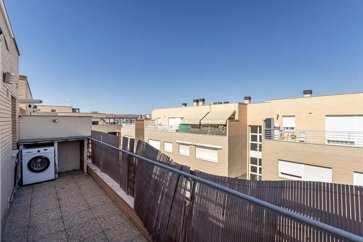 Terrasse von Dachboden zur Miete in Churriana de la Vega mit Klimaanlage, Heizung und Balkon
