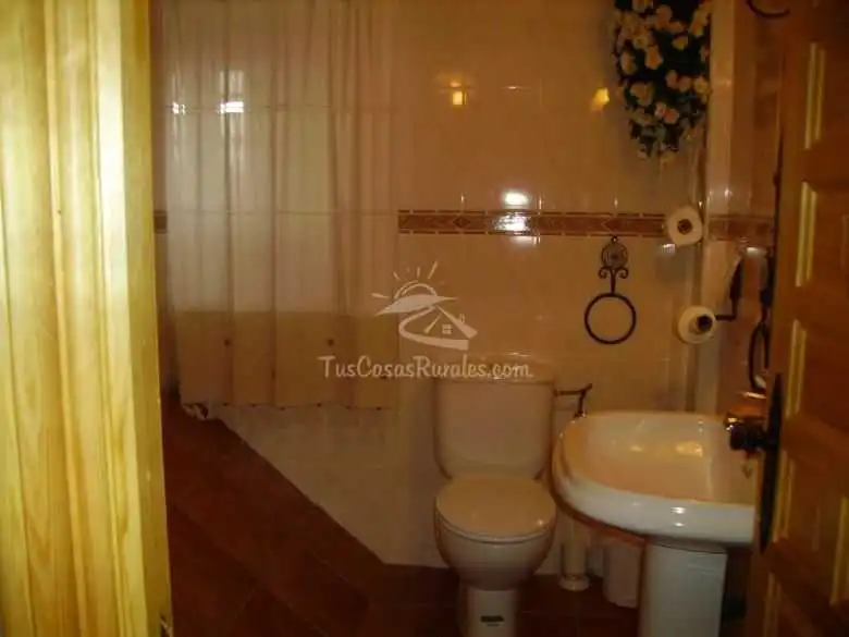 Country homes for sale in Calle REAL-VILLASECA SOMERA, Las Aldehuelas