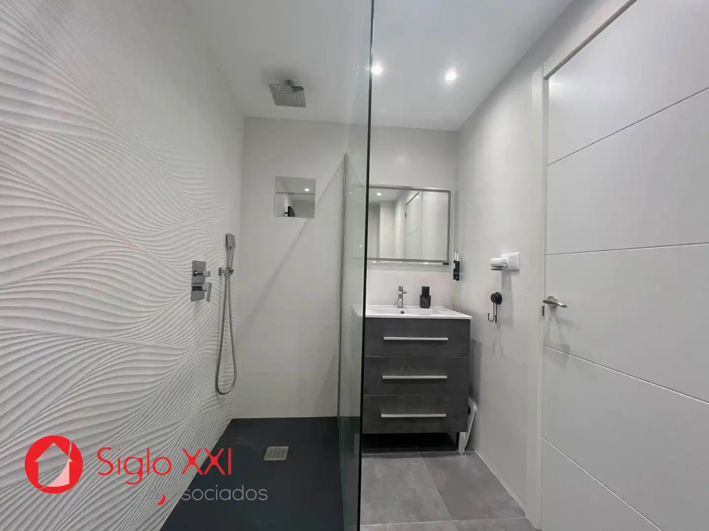 Badezimmer von Wohnung zum Verkauf in Vila-real mit Klimaanlage, Terrasse und Balkon