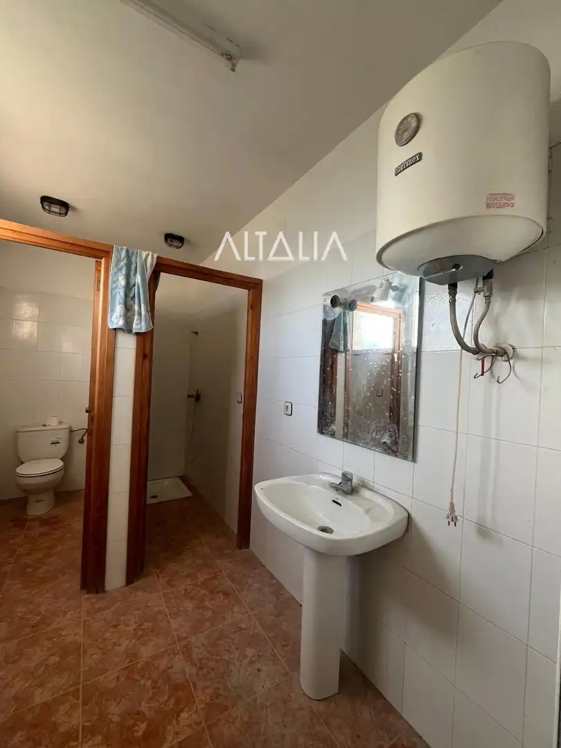 Baño de Nave industrial en venta en Osa de la Vega