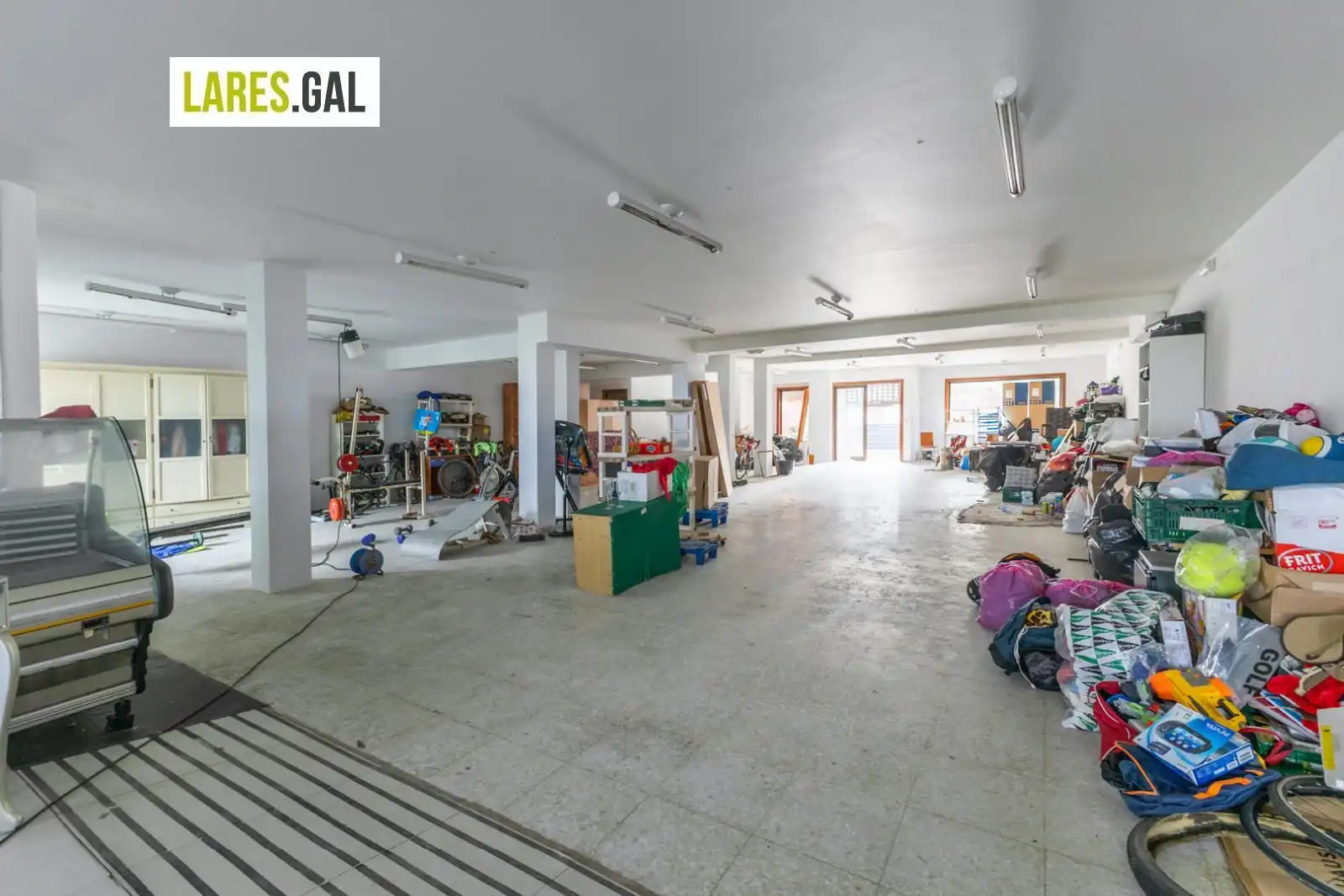 Local de lloguer en Cangas 