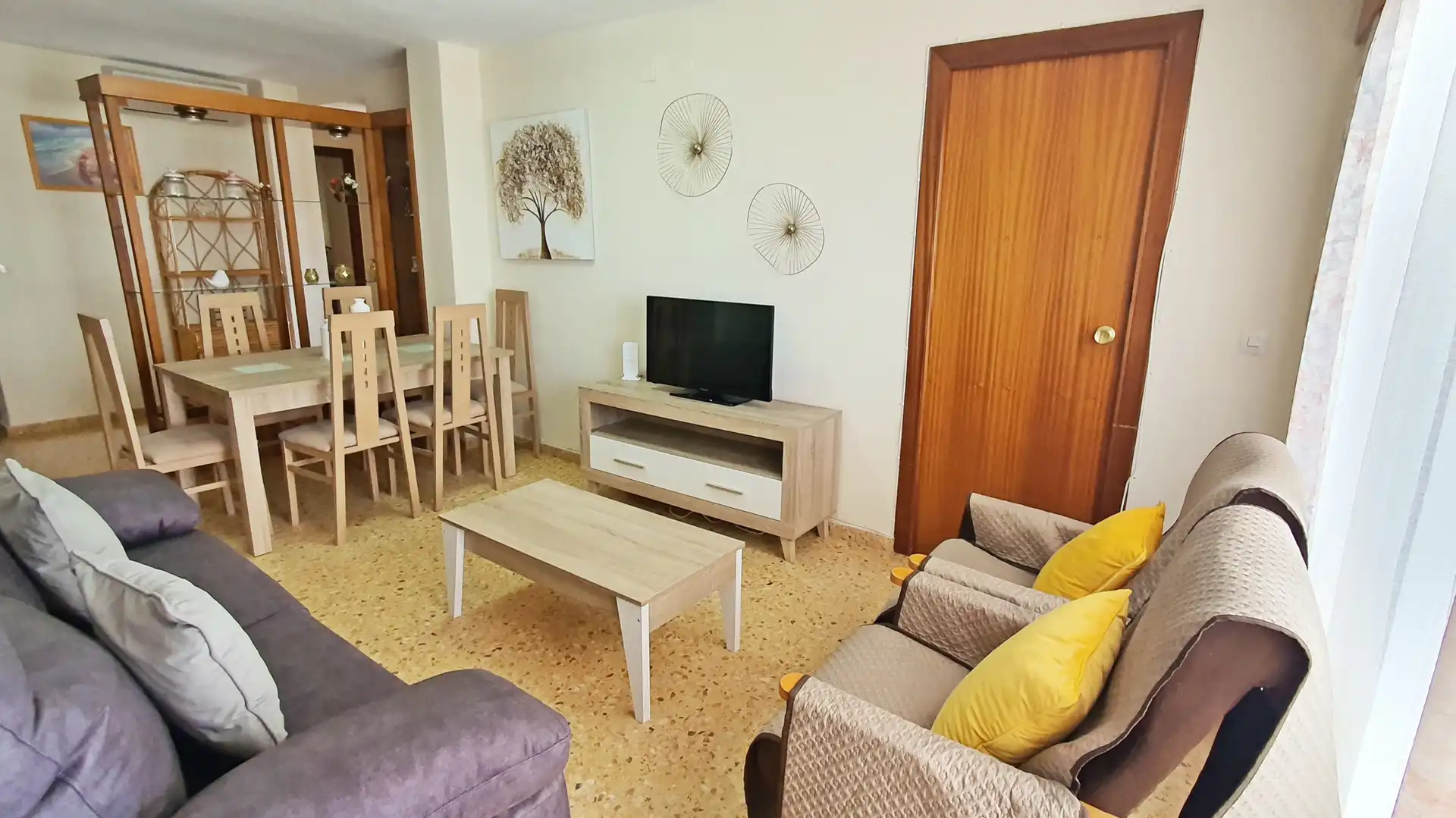 Sala d'estar de Apartament de lloguer en Gandia amb Aire condicionat, Terrassa i Moblat