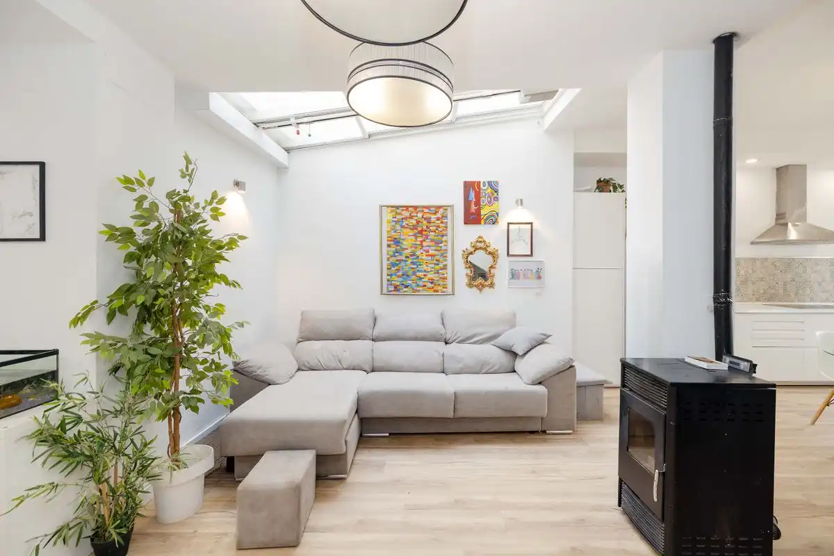 Sala d'estar de Casa adosada en venda en Sevilla amb Aire condicionat, Calefacció i Terrassa