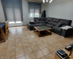 Living room of Single-family semi-detached for sale in Modúbar de la Emparedada  with Heating, Private garden and Parquet flooring