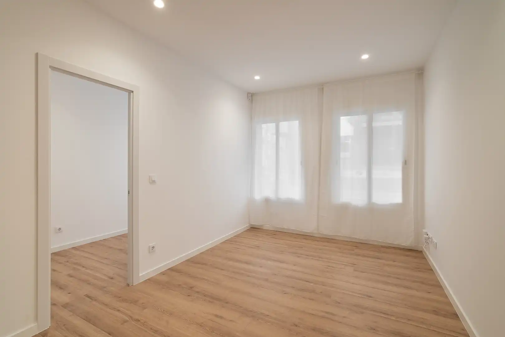 Habitación de Piso en venta en Barcelona con Parquet y Horno