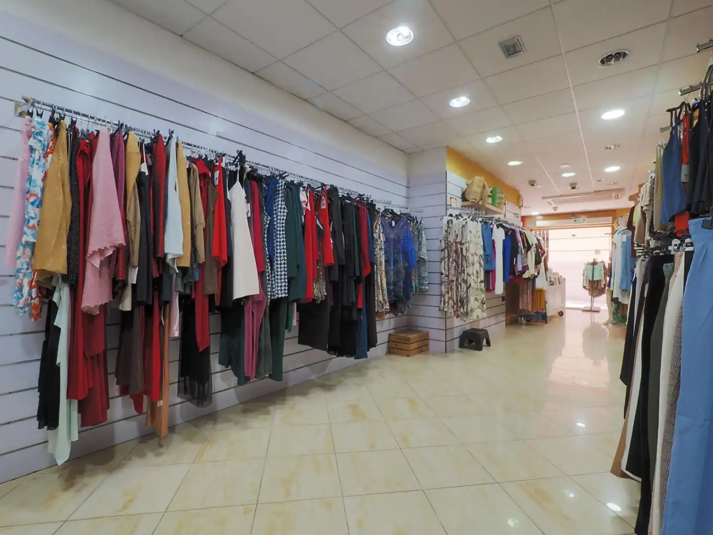 Locale commerciale in cessione a Carrer de Sant Pere 13