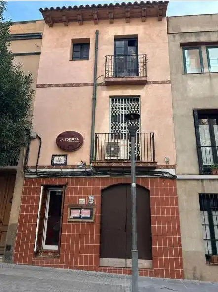 Exterior view of Houses for sale in Terrassa