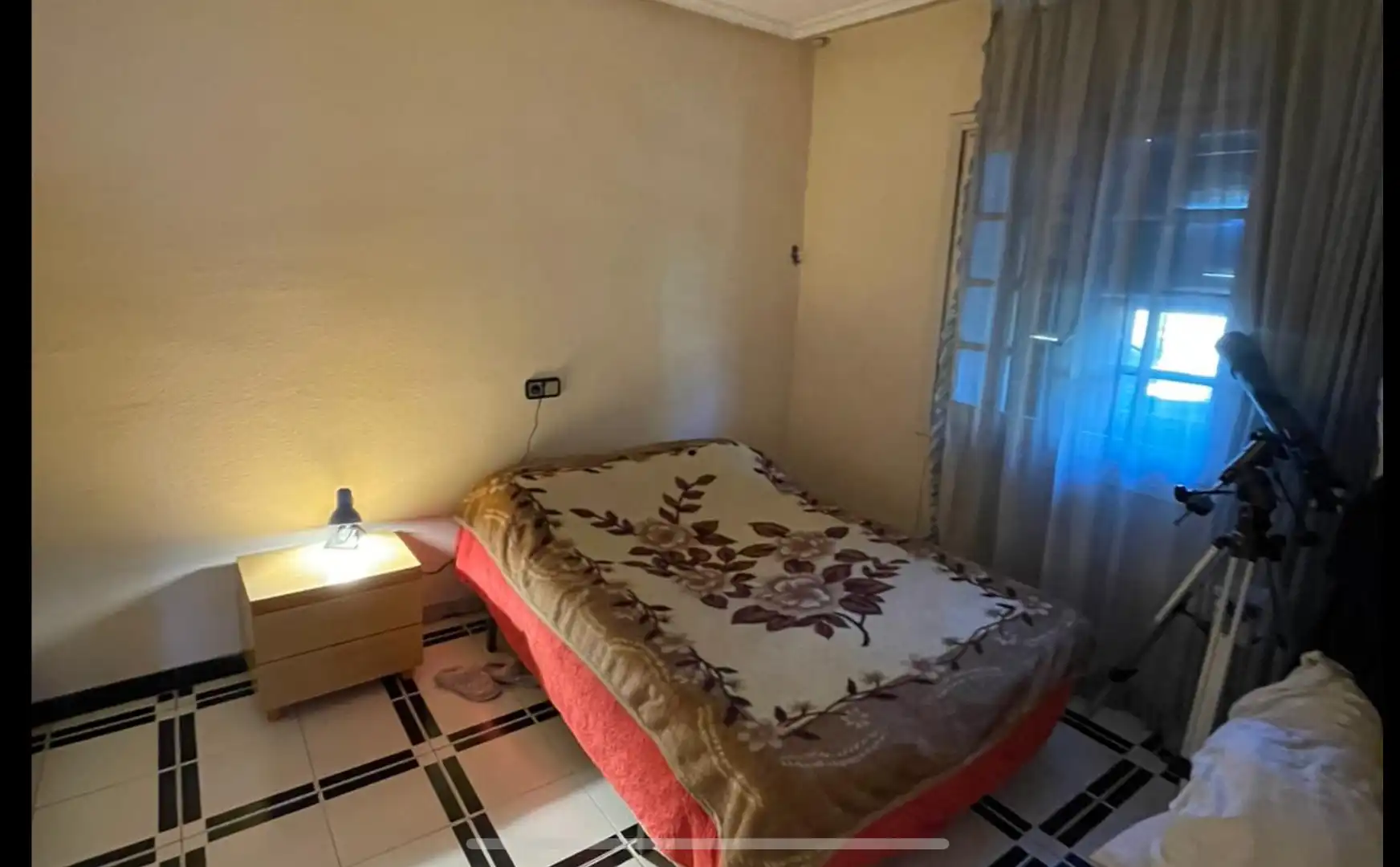 Dormitori de Casa o xalet en venda en Orihuela amb Aire condicionat, Jardí privat i Moblat