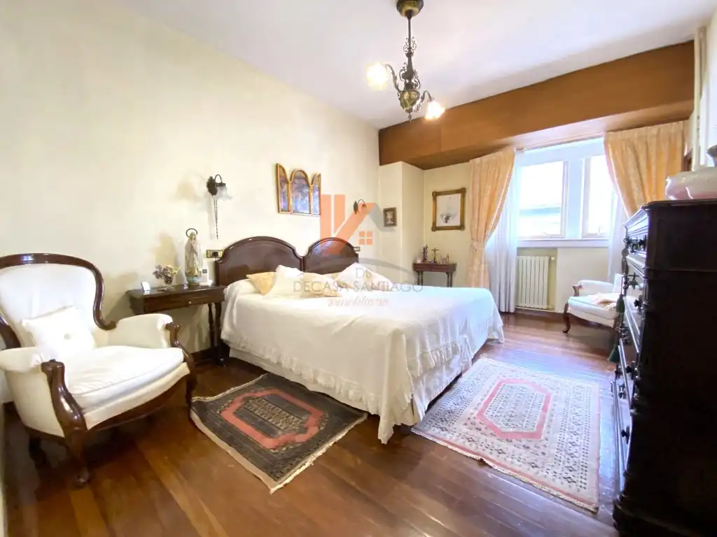 Habitación de Piso en venta en Santiago de Compostela  con Calefacción y Horno