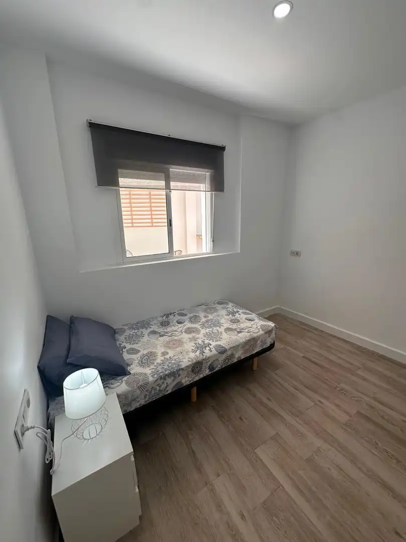 Schlafzimmer von Erdgeschoss zur Miete in Torrent mit Klimaanlage, Heizung und Terrasse