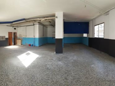 Local comercial en venda a Úbeda