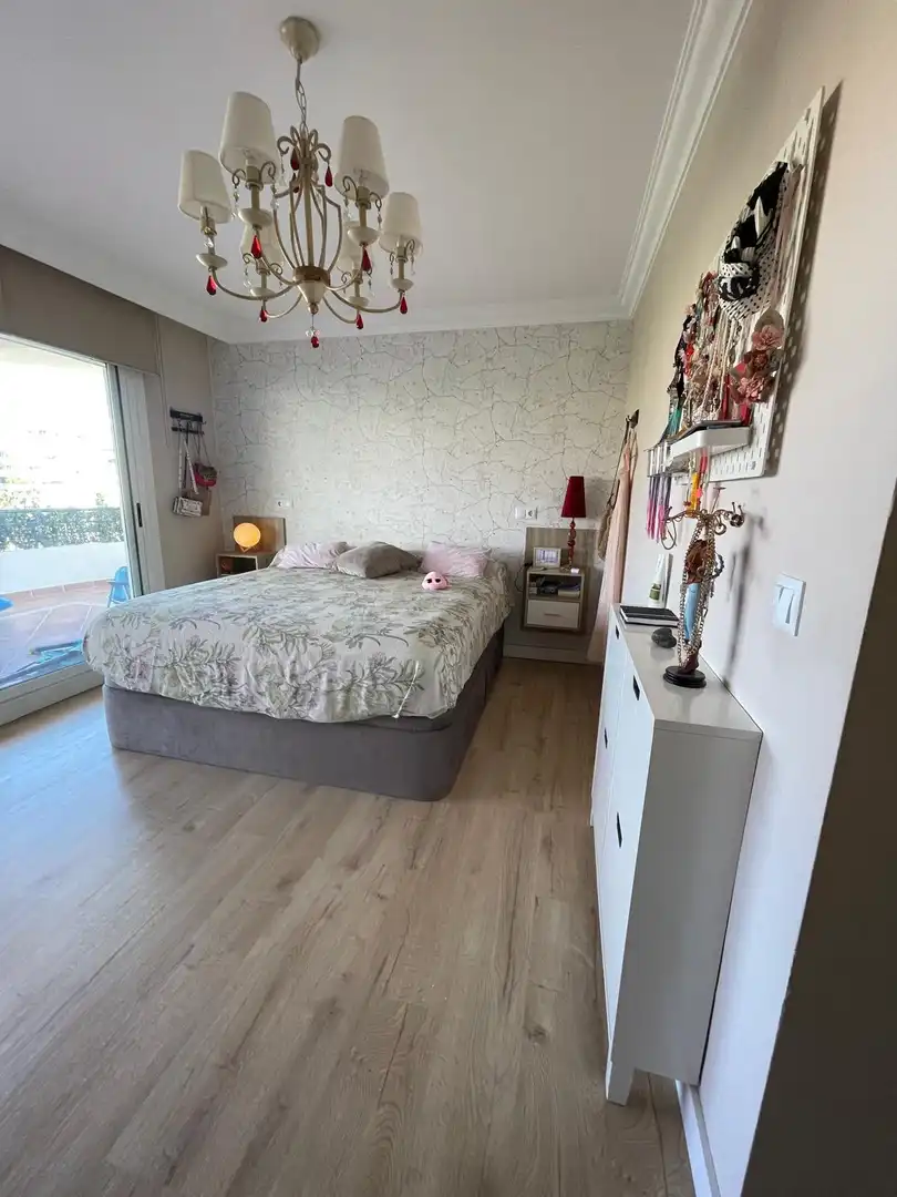 Dormitori de Apartament en venda en Marbella amb Terrassa, Traster i Moblat