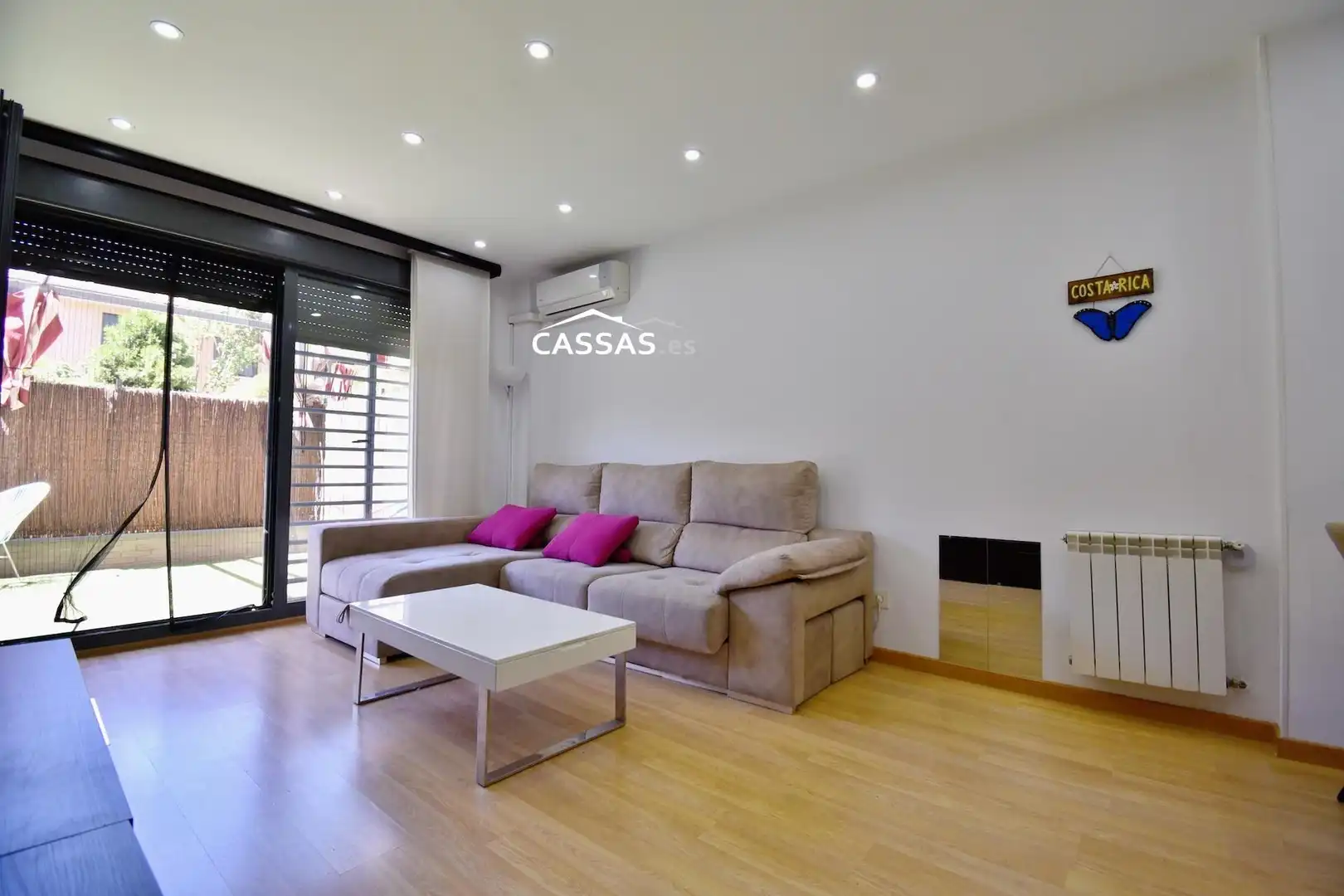 Sala de estar de Planta baja en venta en Torrejón de Ardoz con Aire acondicionado, Calefacción y Jardín privado