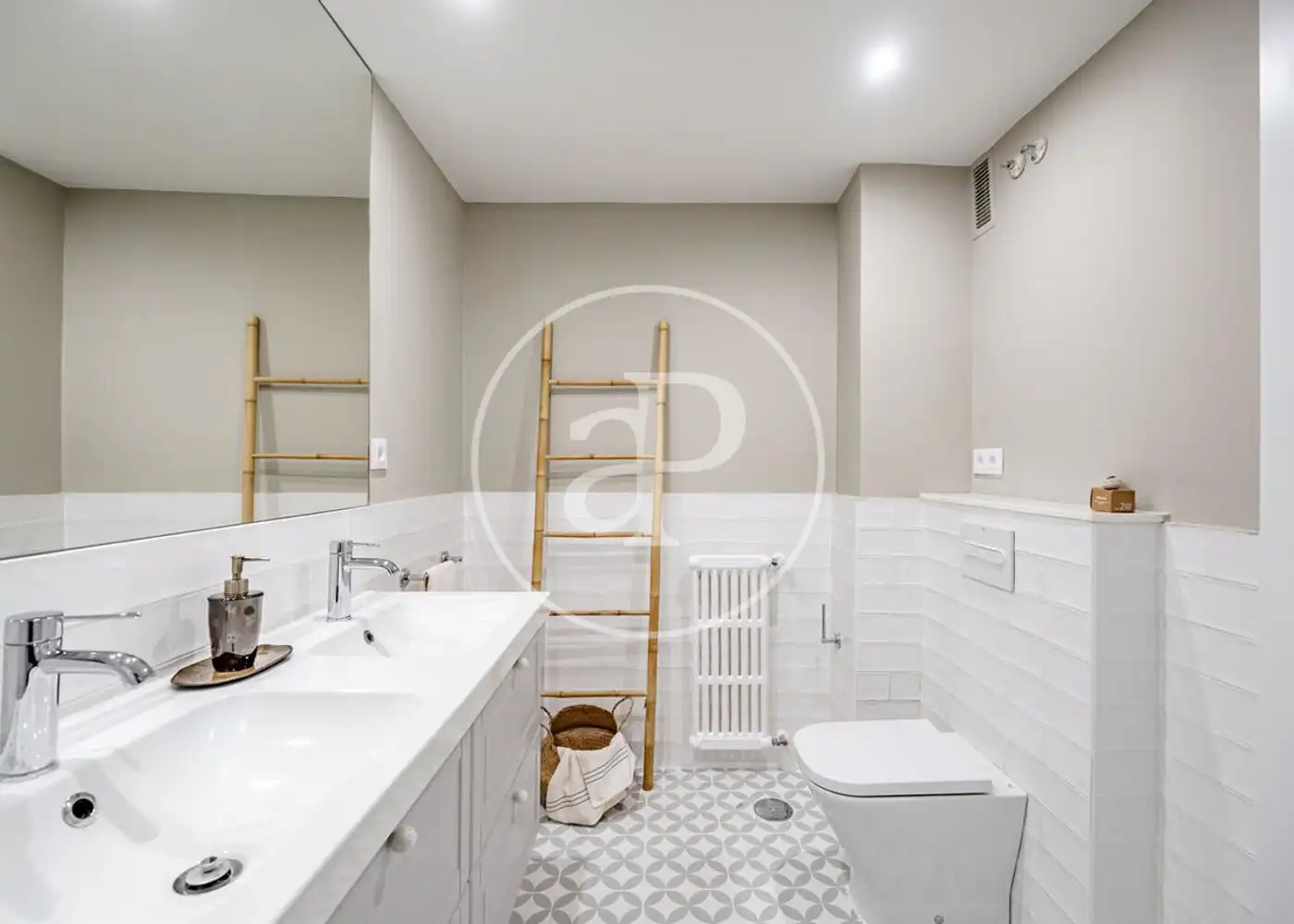 Baño de Piso en venta en Madrid con Aire acondicionado, Calefacción y Trastero