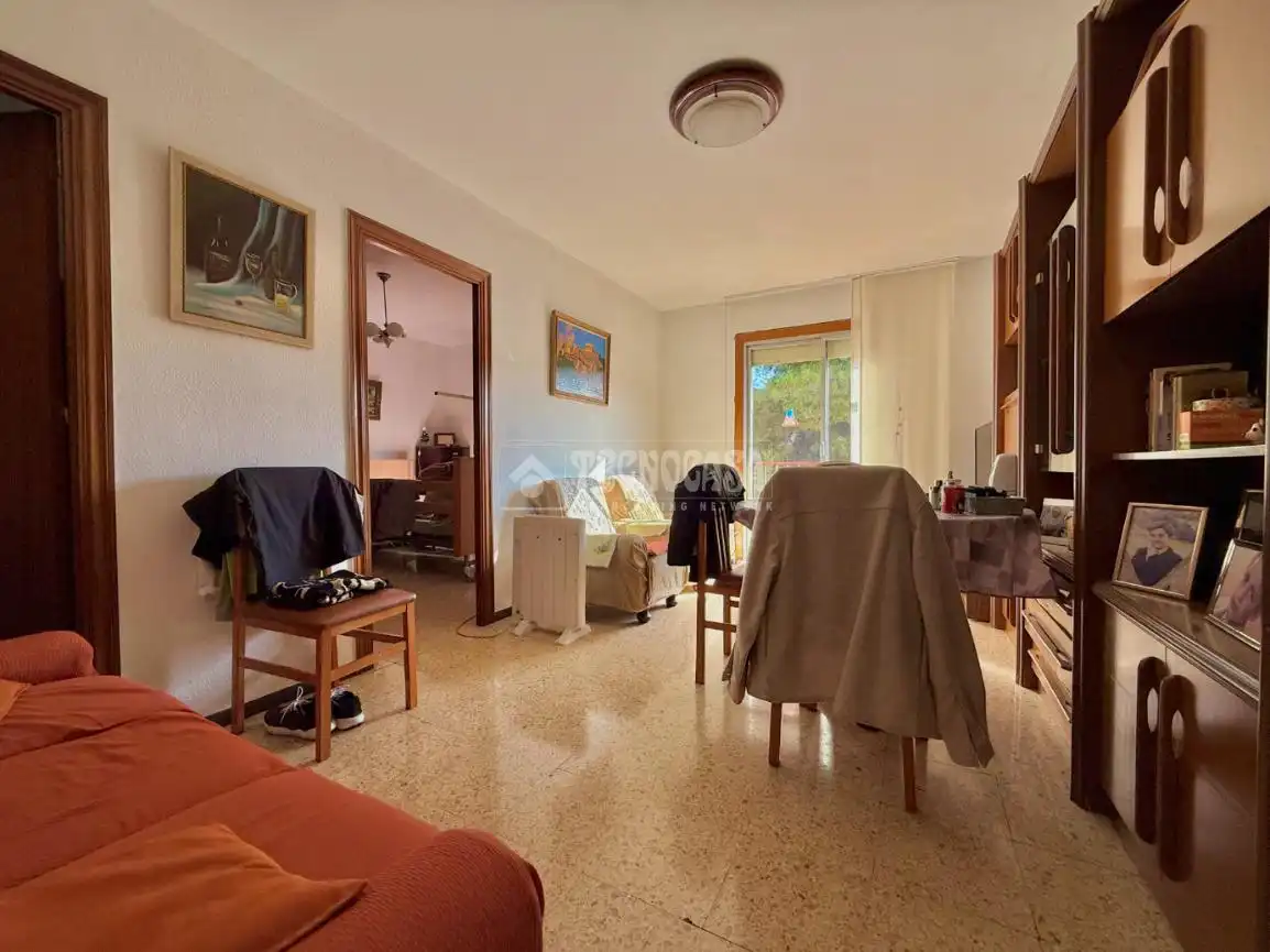 Sala de estar de Piso en venta en Santa Coloma de Gramenet con Balcón