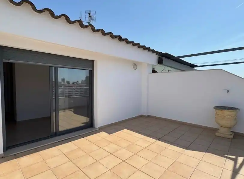 Terrasse von Maisonette zum Verkauf in Castellón de la Plana / Castelló de la Plana mit Heizung, Terrasse und Möbliert