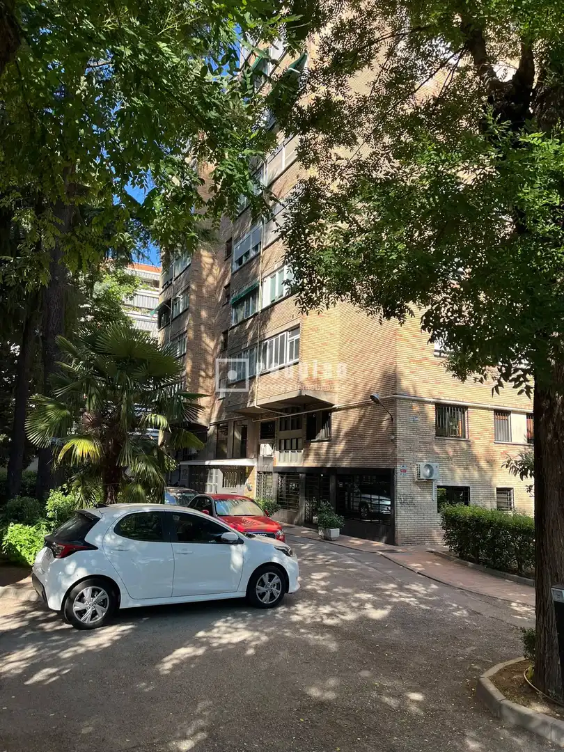 Vista exterior de Piso en venta en Madrid con Aire acondicionado, Calefacción y Jardín privado