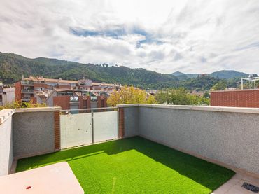 Dúplex con balcón en venta en Paseo Paseo Monasterio de la Luz