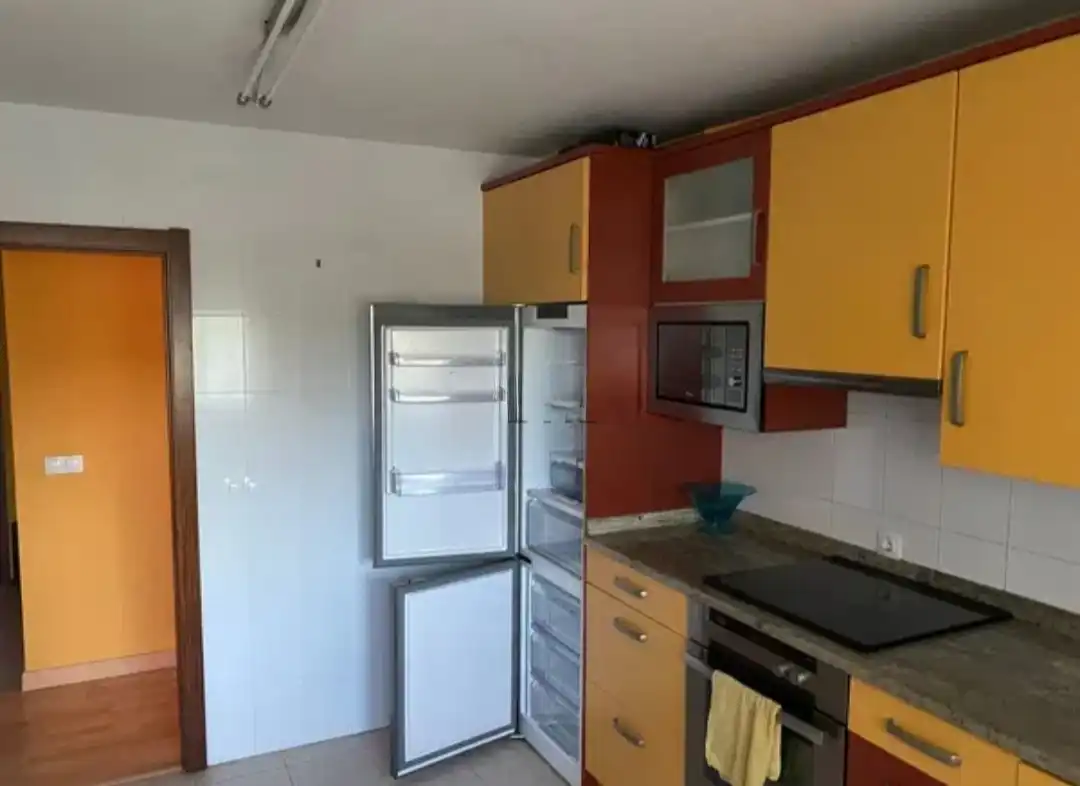 Cocina de Piso en venta en Reinosa con Calefacción y Amueblado