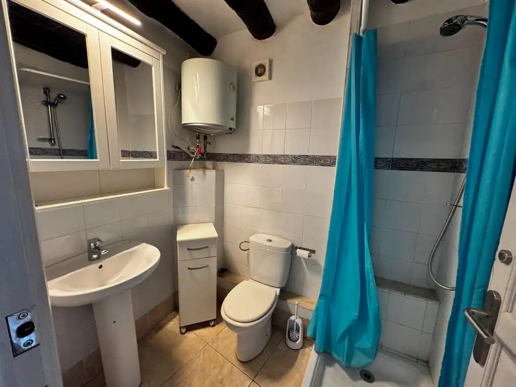 Casa adosada en venta en Calle de los Serranos de Aparicio, 11, Cretas