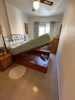 Dormitori de Pis de lloguer en Torrevieja amb Piscina comunitària