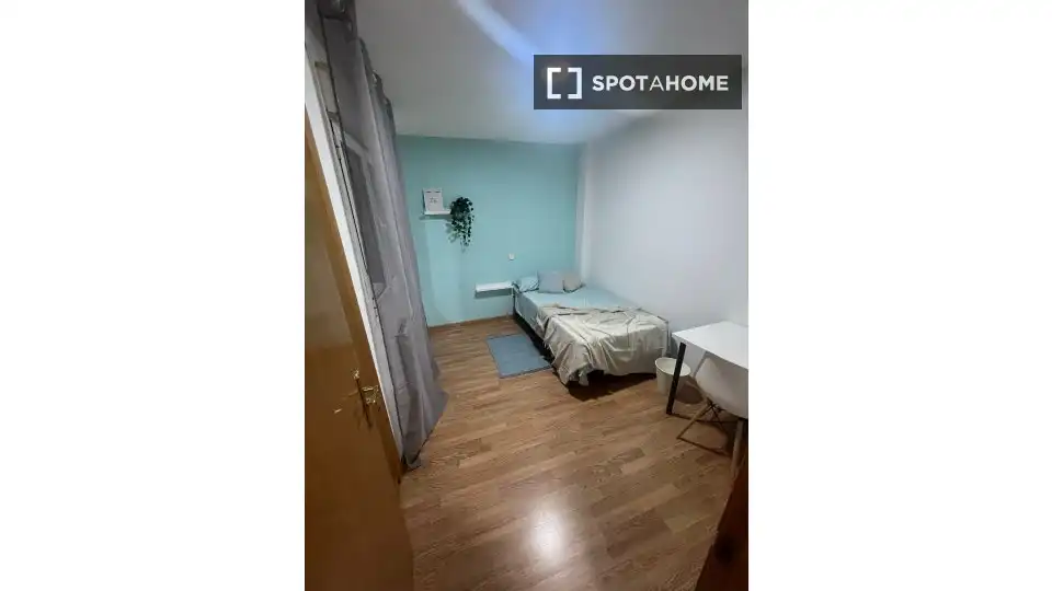 Bedroom of Flat for share in Getafe  with Air Conditioner, Heating and Furnished