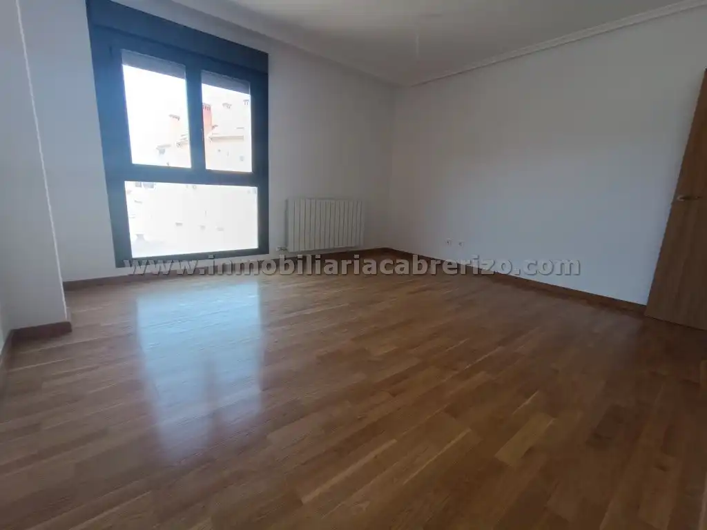 Apartamento con ascensor en venta en Villamediana de Iregua, imagen 3