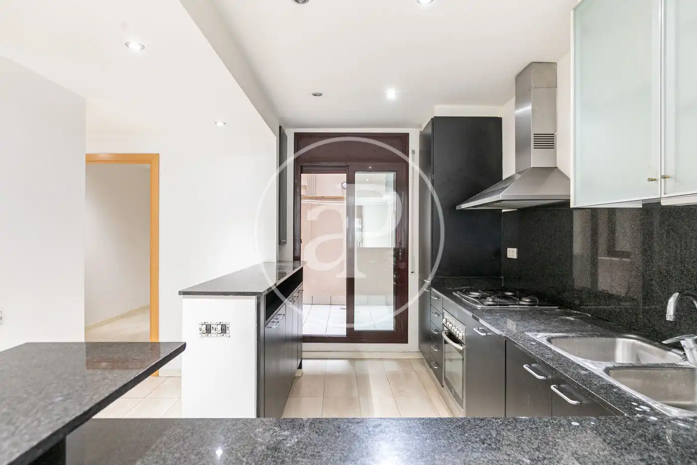 Cocina de Piso en venta en Barcelona con Aire acondicionado, Calefacción y Terraza