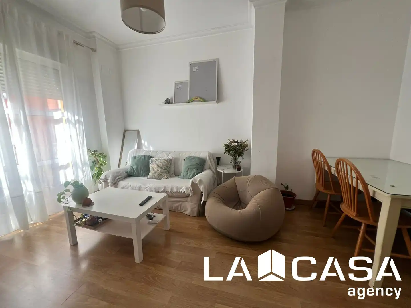 Sala de estar de Piso en venta en Dos Hermanas con Aire acondicionado, Calefacción y Trastero
