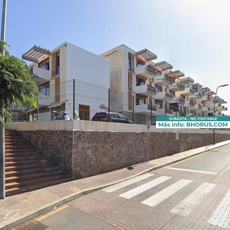 Vista exterior de Piso en venta en Arona con Jardín privado y Piscina