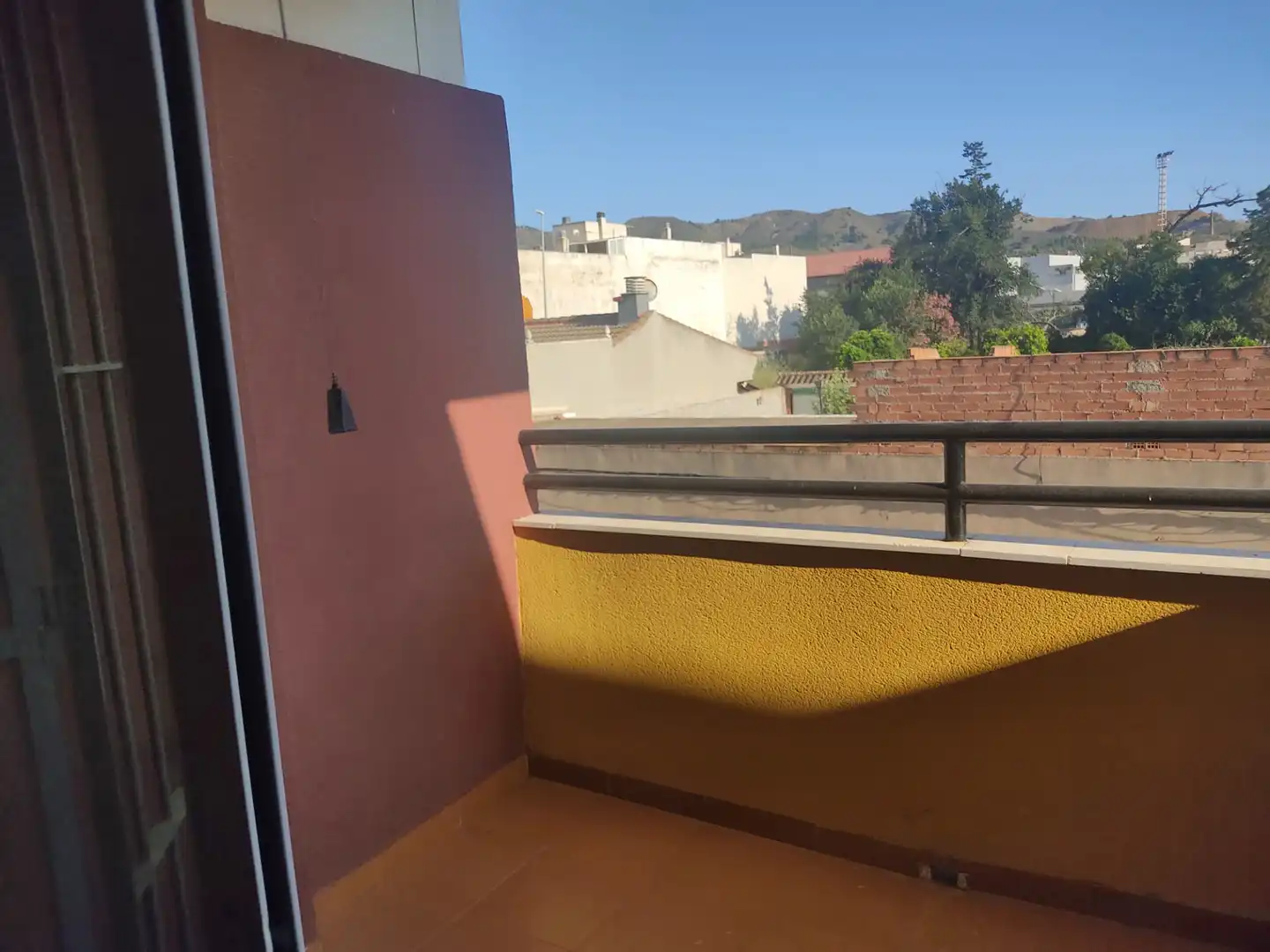 Terrasse von Einfamilien-Reihenhaus zum Verkauf in La Unión mit Klimaanlage, Heizung und Abstellraum
