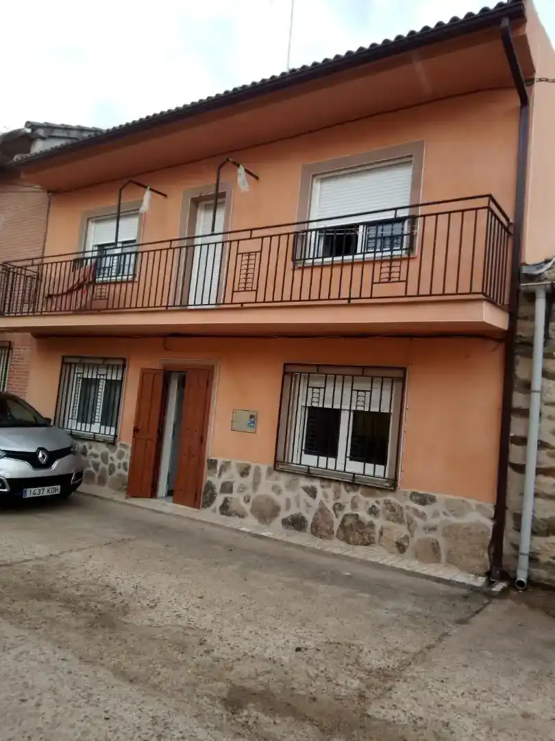 Vista exterior de Casa adosada en venta en Martiago con Trastero y Amueblado
